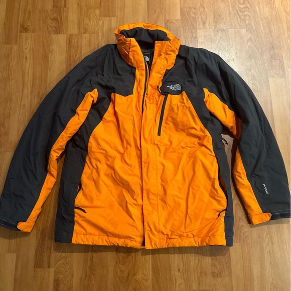 The North Face Ski Snow Puffer Jacket orange